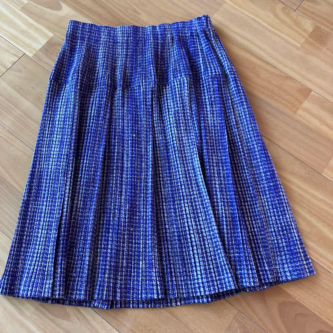 PLEATS PLEASEスカート