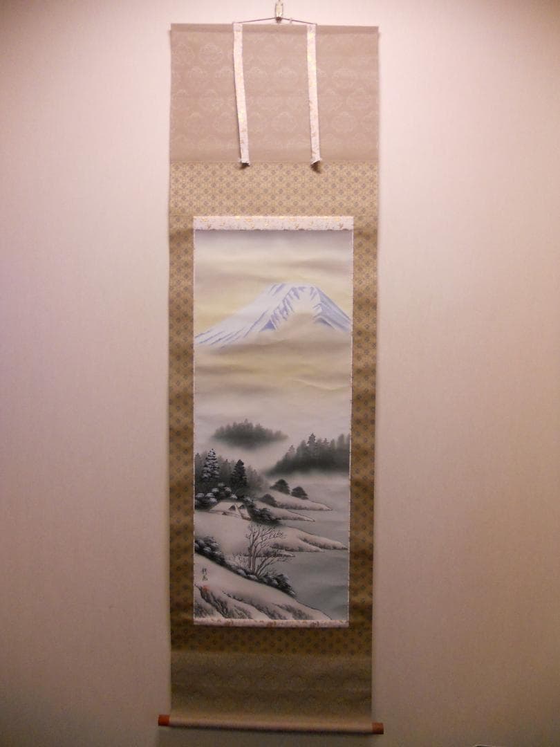 掛け軸 静苑 富士山水 絹本 希少 軸装 茶道具 掛軸 美品 です。