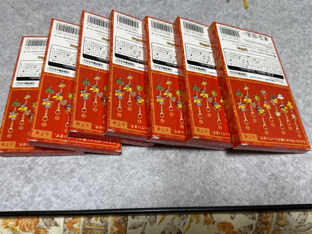 【新品、未開封】つながるアクリルキーホルダーコレクション 7個セット