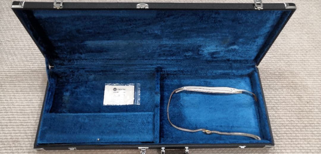 モズライトエレキギター白 専用ハードケース付き