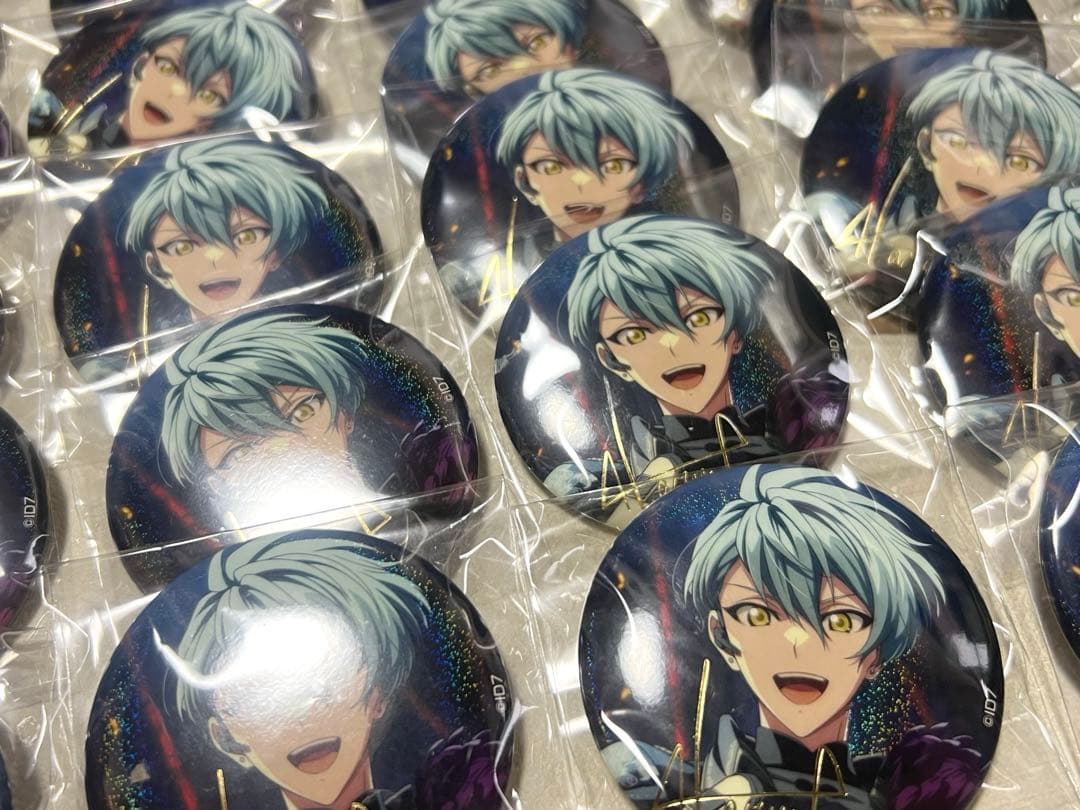 アイナナ　亥清悠　ブラホワ缶バッジ83個