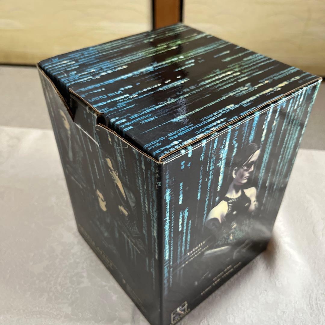 トリニティ ミニバストMATRIX TRINITY 限定4481/8000