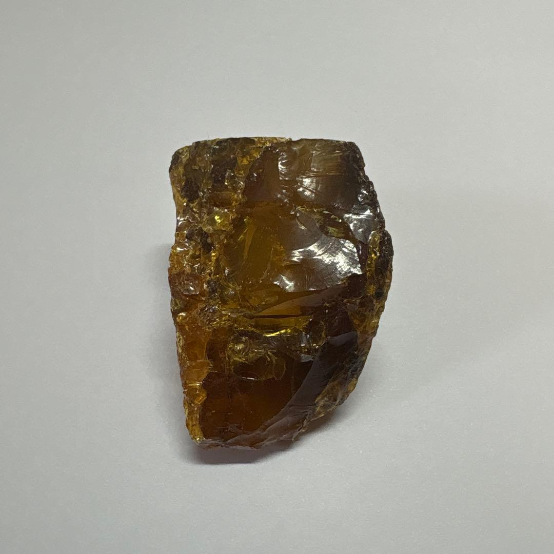 琥珀 アンバー 化石 宝石 原石 岩手県久慈産