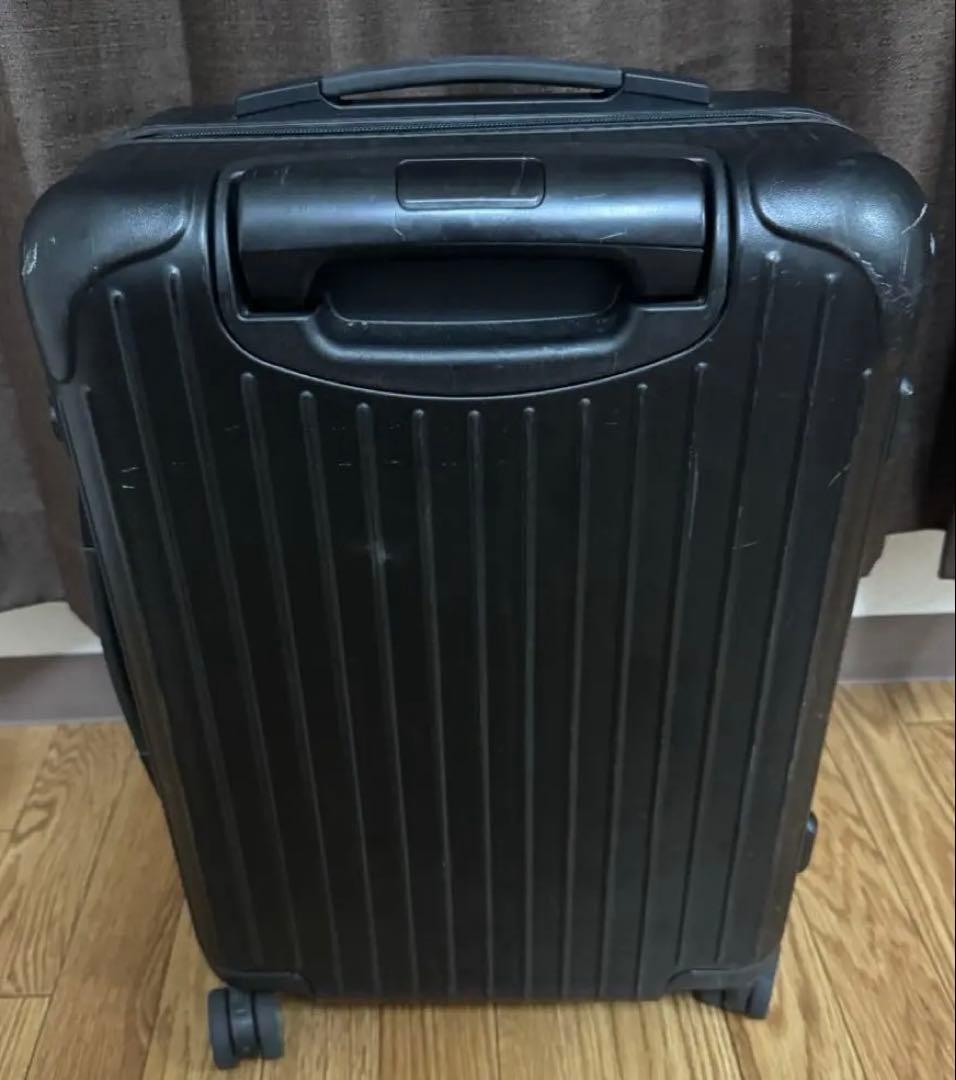 リモワ　サルサ　ブラック　32L 4輪　キャビン　機内持ち込み
