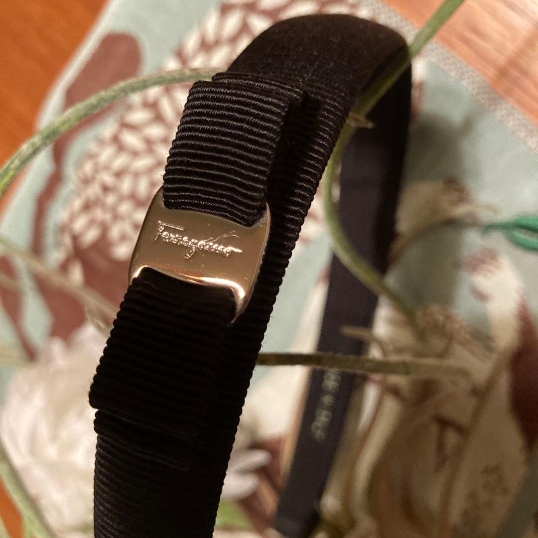 サルヴァトーレフェラガモカチューシャ