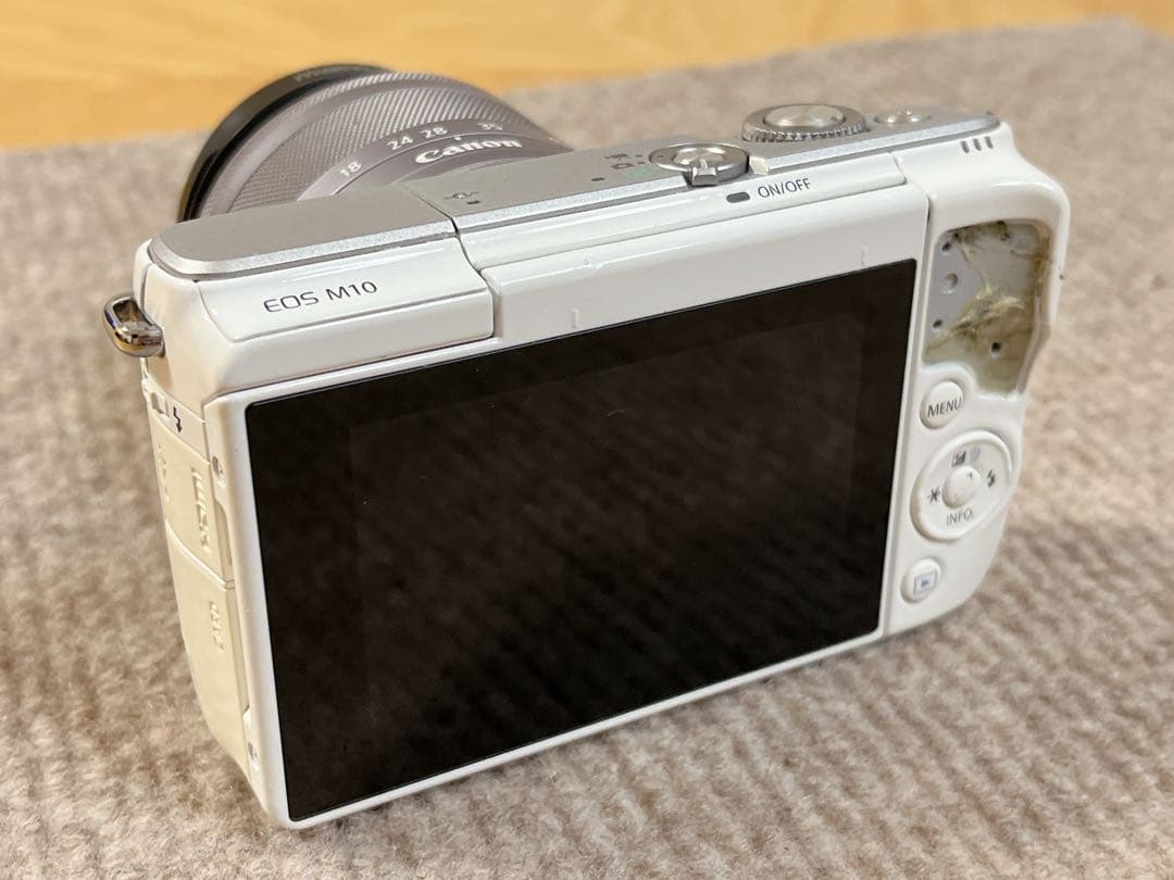 デジタルカメラ Canon FOS M10-WH WZOOMKIT