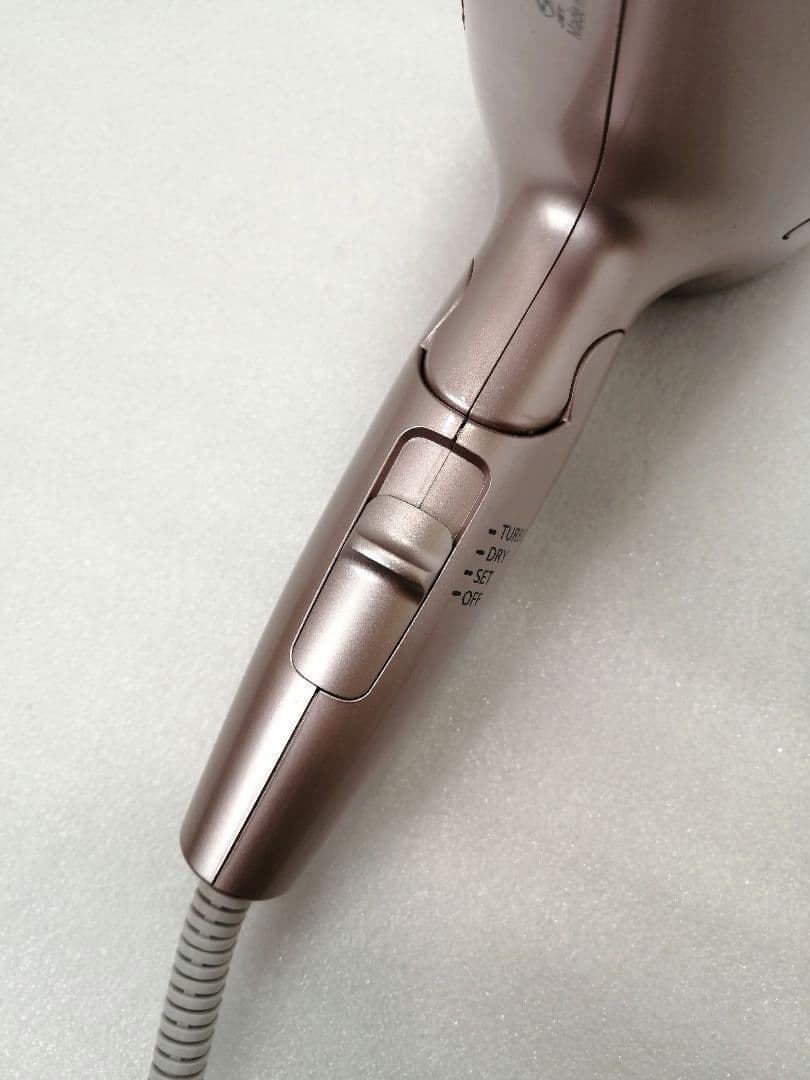 24年製 パナソニックドライヤー　PANASONIC EH-NA9G　12