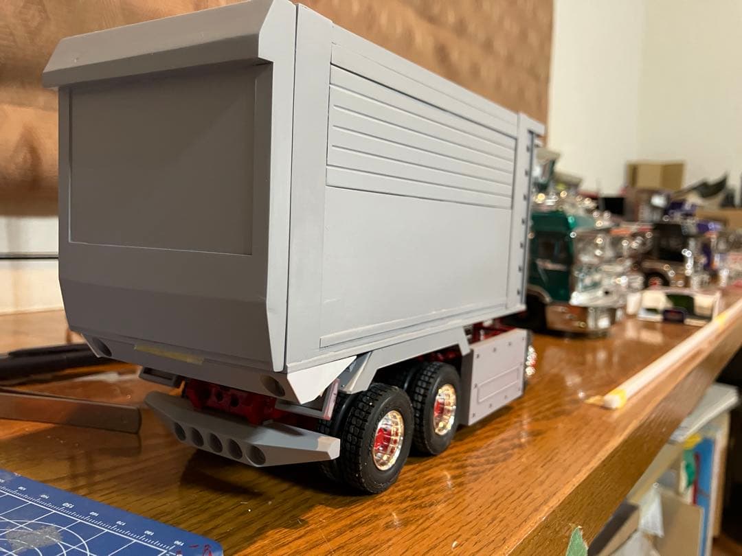 デコトラ、黒色のデカ箱出品、1／32大型ダンプ用