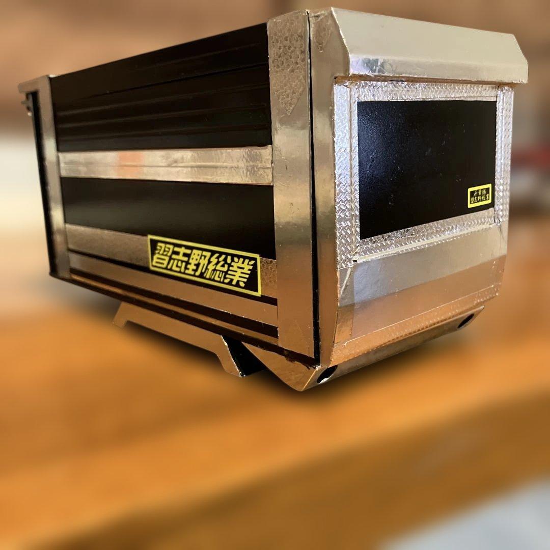 デコトラ、黒色のデカ箱出品、1／32大型ダンプ用