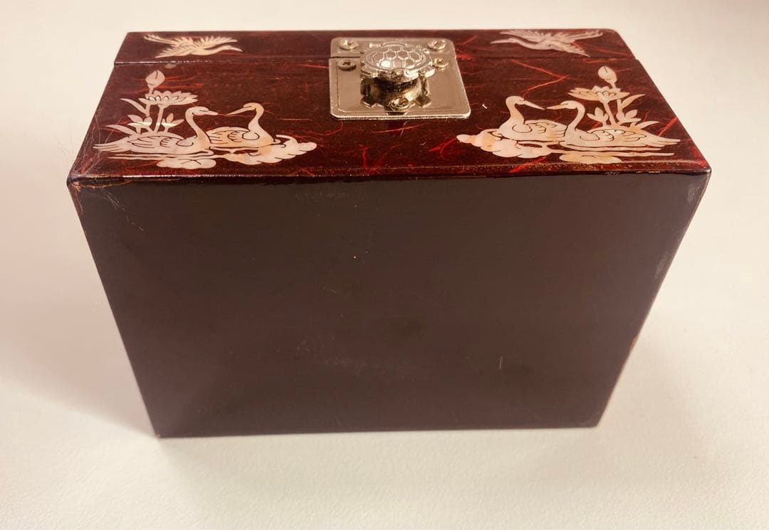 貝殻細工 韓国の伝統ゴージャスなジュエリーボックス　宝石箱　鏡付き