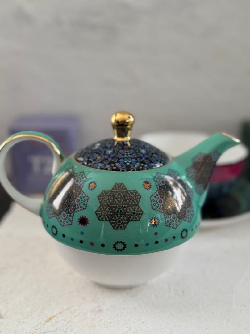 T2 ティーポットとティーセット（紅茶）⭐︎お値下げしました⭐︎