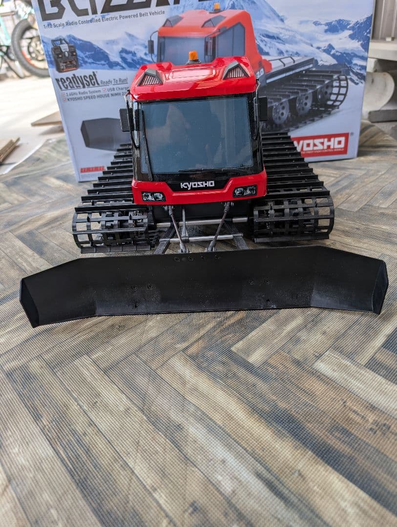 Kyosho Blizzard 2.0　 ラジコン　除雪車　京商　キャタピラ
