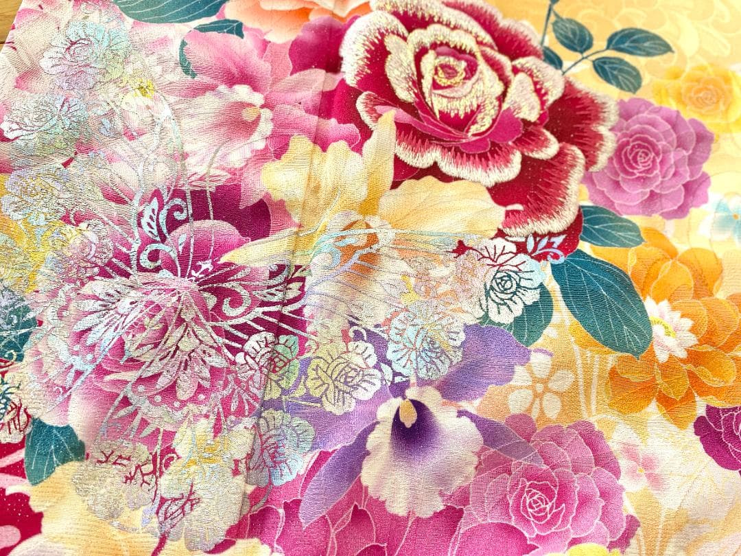 akmx187 正絹 振袖 銀通し イエロー パールトーン加工 ９号 花柄