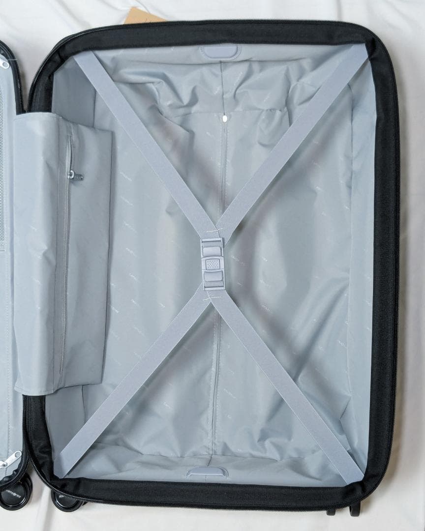 【未使用アウトレット】サムソナイト オクトライトネオ Mサイズ 拡張 即日発送可