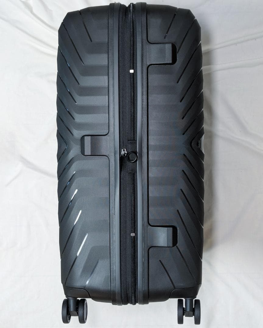 【未使用アウトレット】サムソナイト オクトライトネオ Mサイズ 拡張 即日発送可