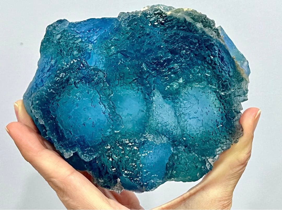 中国　福建省産の緑がかった青色のフローライト