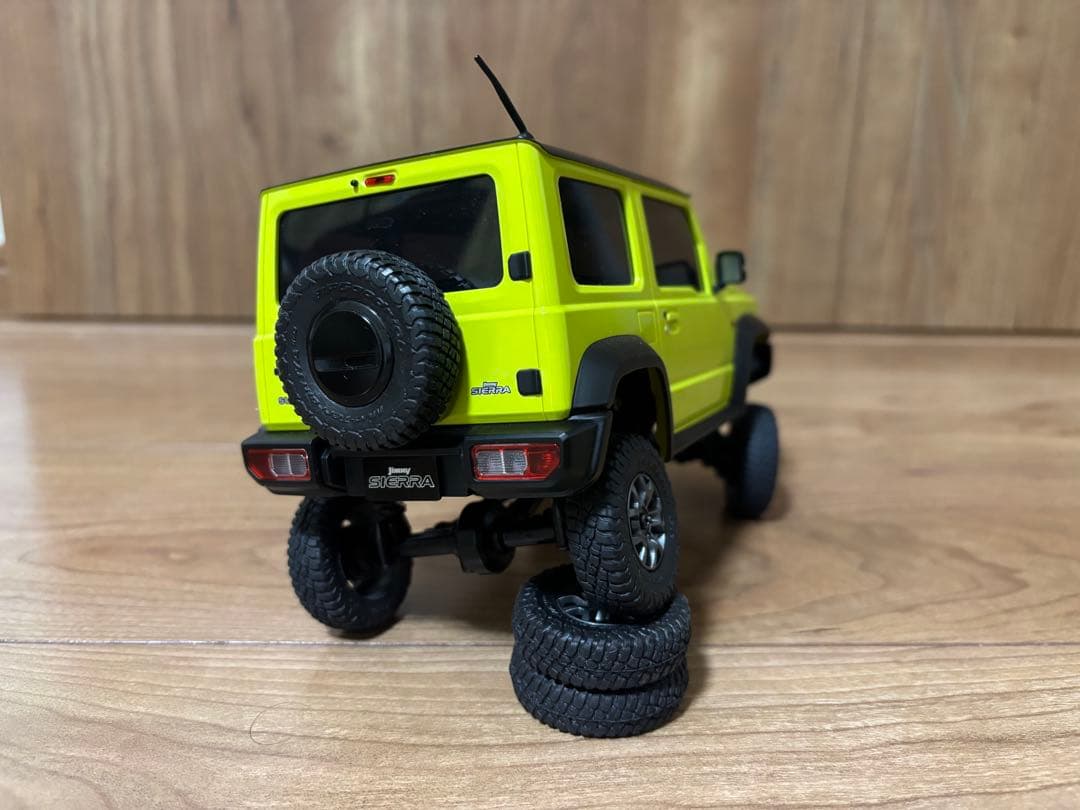 スズキ ジムニー ラジコン イエロー 1/10