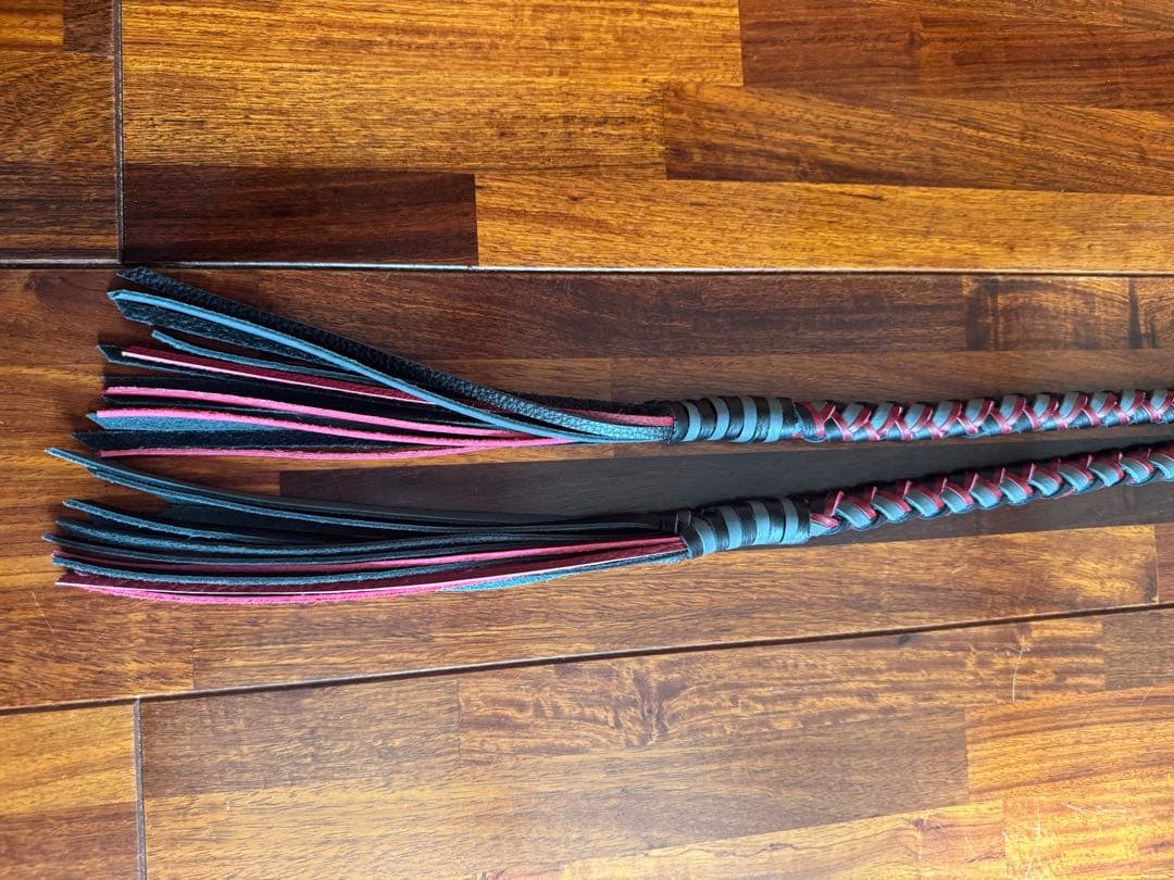 本革レザーウィップ 本革手編みレザー ゲットバックウィップ ハーレー