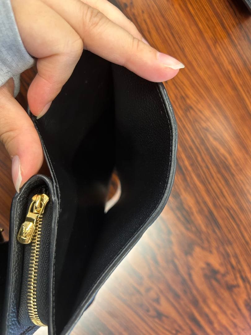 超美品 ルイヴィトン 現行 アンプラント ポルトフォイユメティスコンパクト 黒