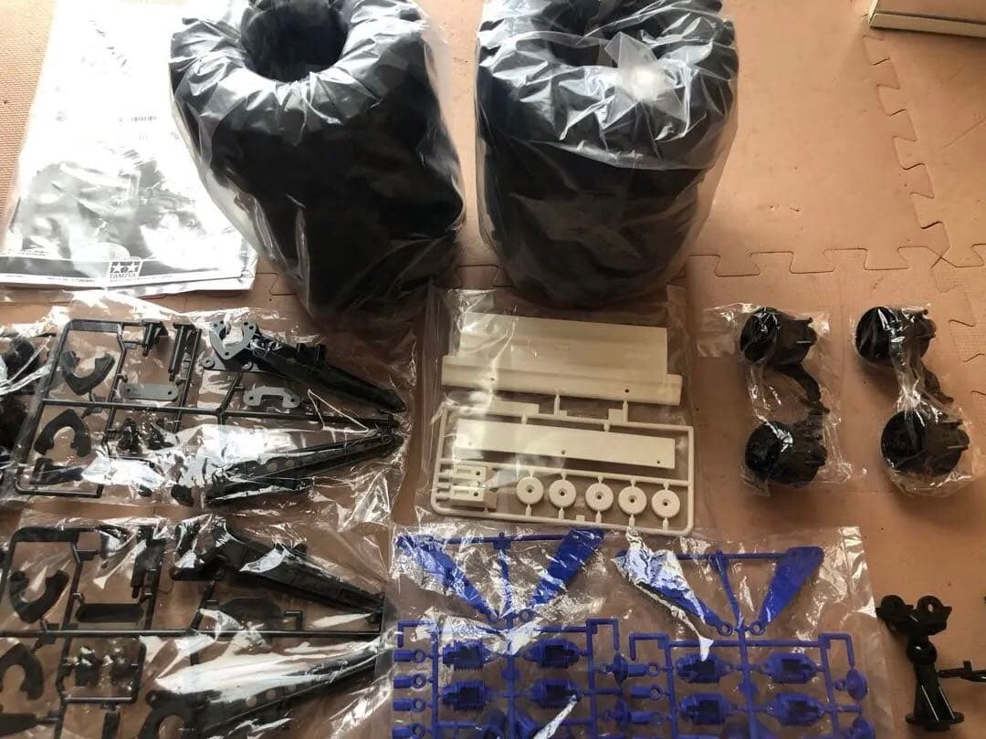 タミヤ　スーパークラッドバスター￼ 初回盤　シボレーグリル付　CHEVROLET