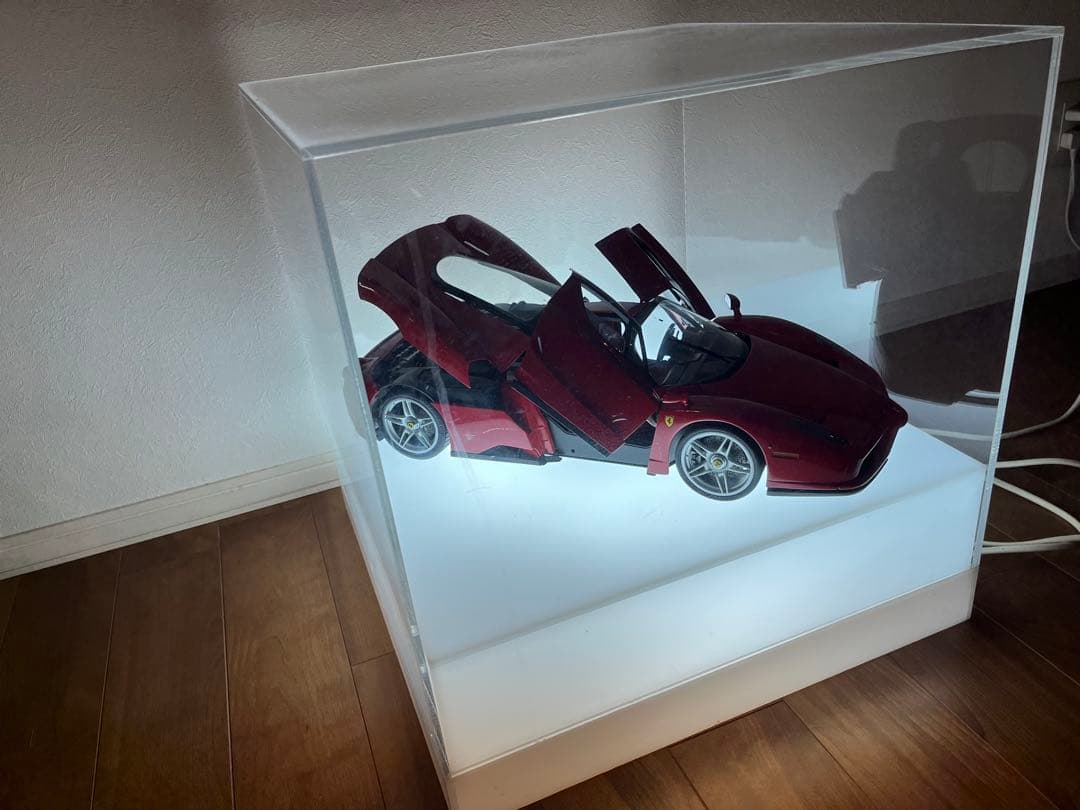 LaFerrari 赤　ディスプレイケース付