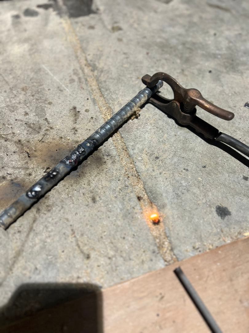 愛知県手渡し希望新ダイDGW310MT 防音型ディーゼルエンジン発電機兼用溶接機