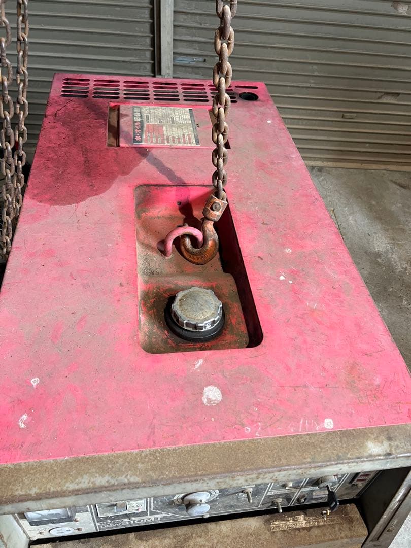 愛知県手渡し希望新ダイDGW310MT 防音型ディーゼルエンジン発電機兼用溶接機