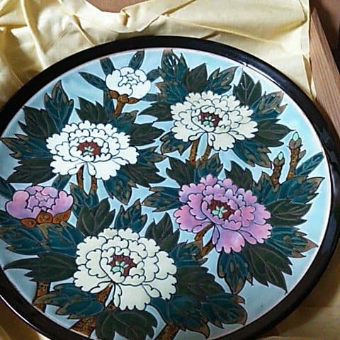 １１５１東大寺記念額皿 秀峰 箱の裏に東大寺北河原 公 典師 の染筆あり