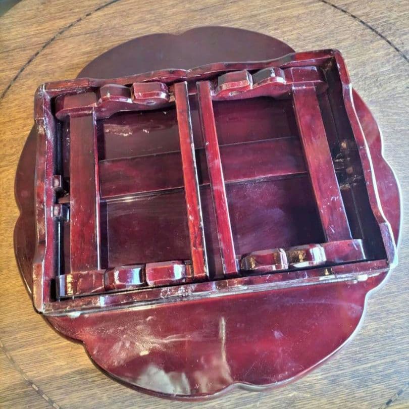 貝細工装飾の木製テーブル　御膳　螺鈿　使用感有