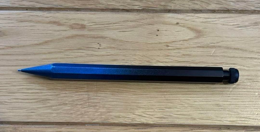 カヴェコスペシャル　ペンシル　メタリックブルー塗装品