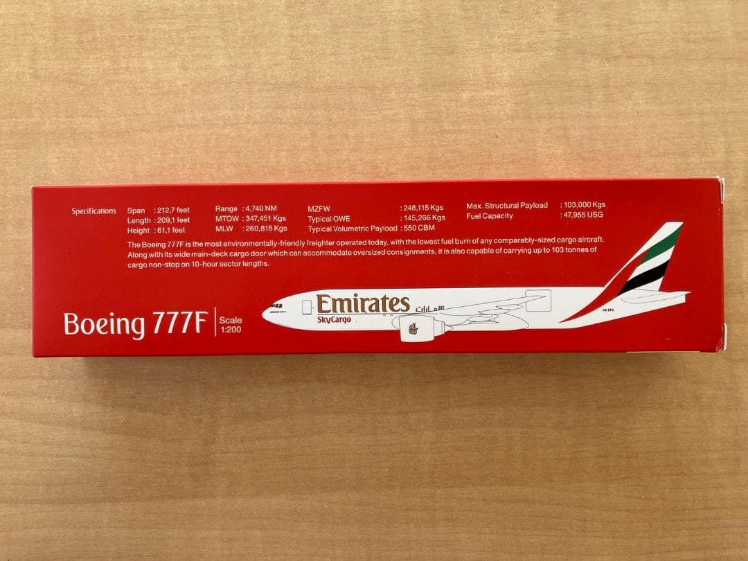 貨物機模型　エミュレーツ航空　B777F　1/200　　い