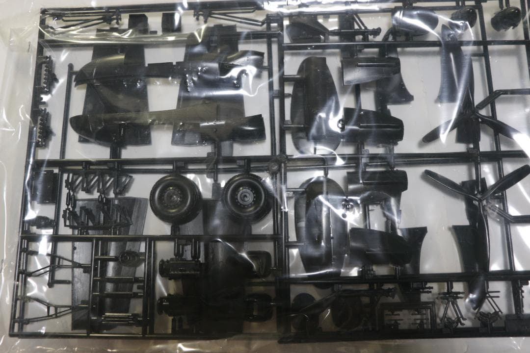 貴重タミヤ製　ランカスター　ダムバスター／グランドスラムボマー仕様　1／４８