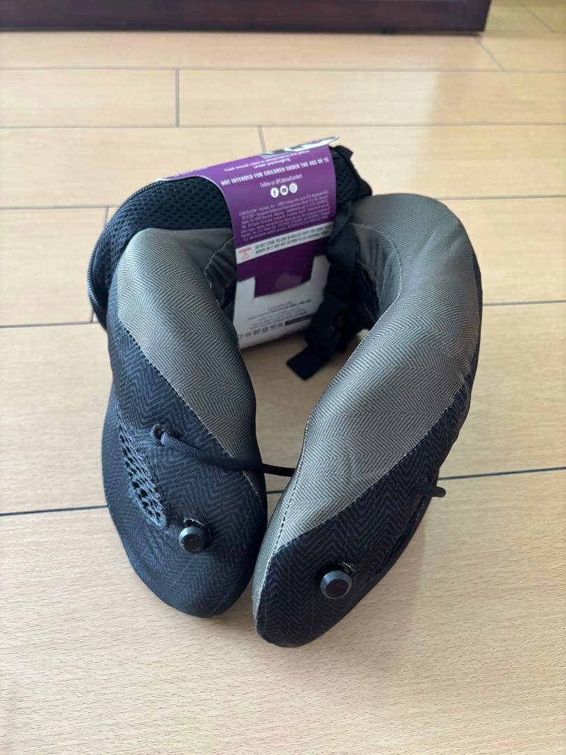 Cabeau Evolution Cool Travel Pillow 黒