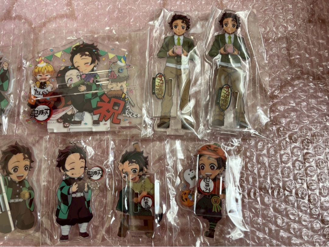 鬼滅の刃　竈門炭治郎　アクリルスタンド　チャーム　9点セット　希少