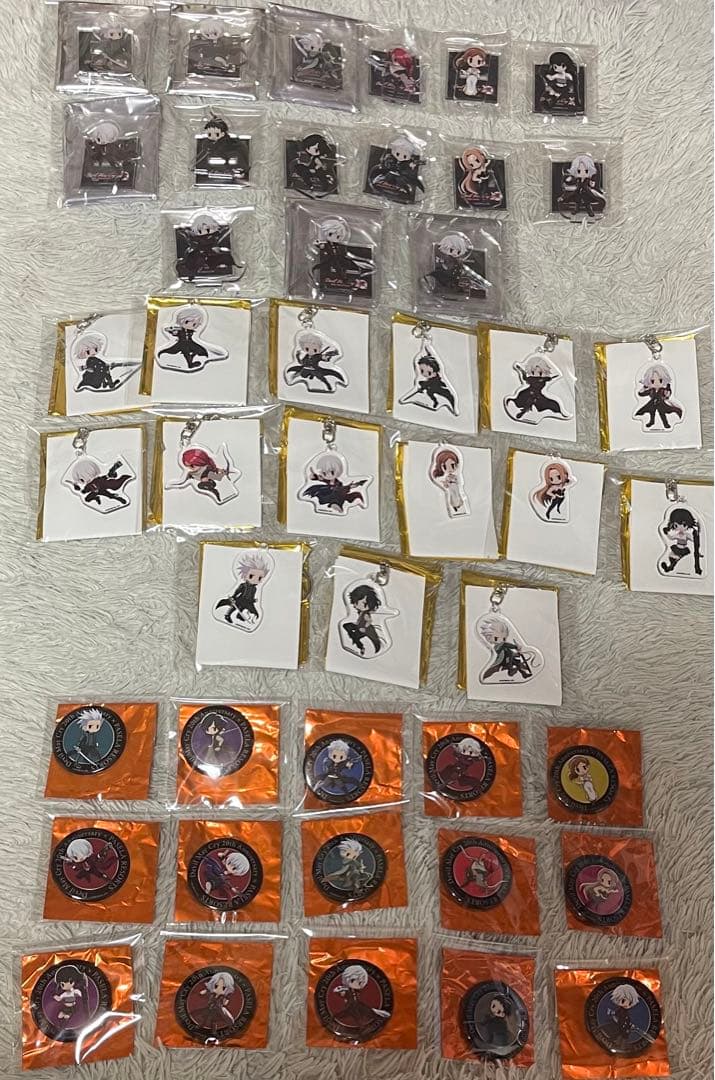 デビルメイクライ×パセラ　アクリルスタンド　キーホルダー　缶バッジ　セット