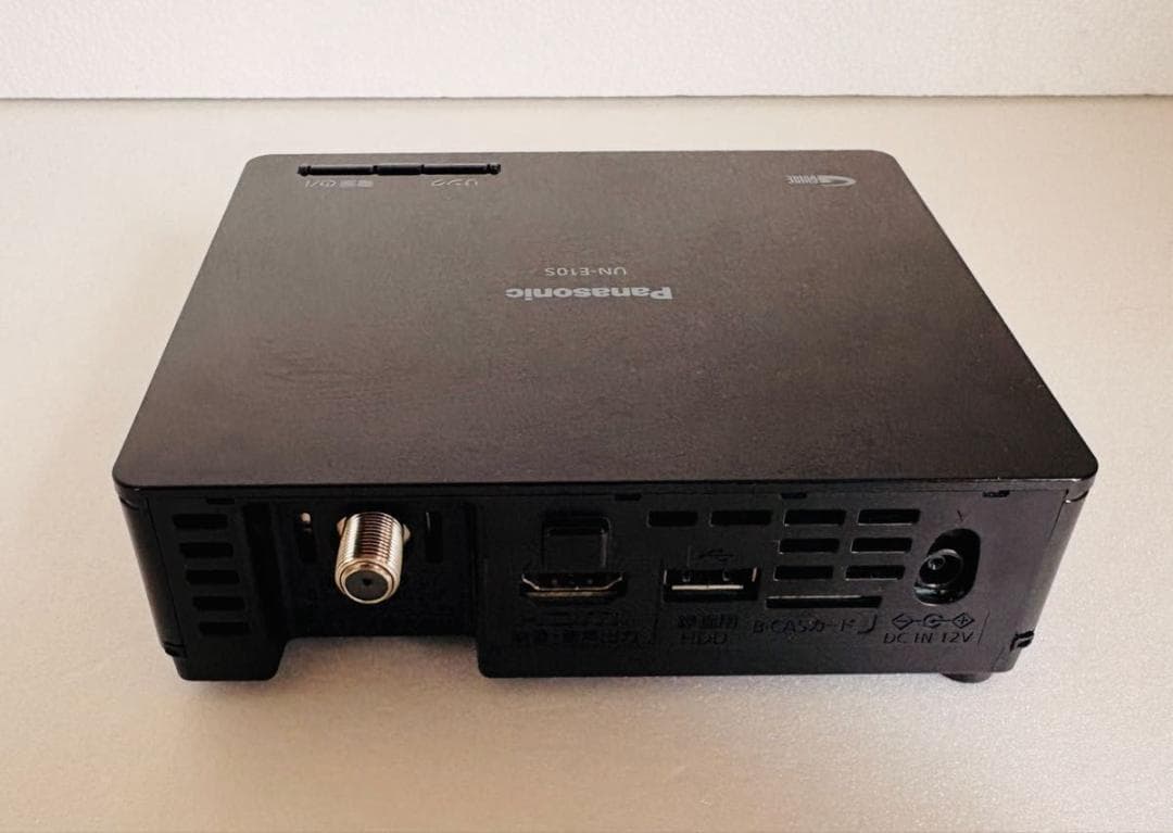 21年製　プライベート・ビエラ 防水タイプ ホワイト UN-10CE10-W