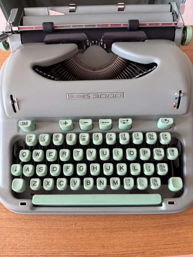 Hermes 3000 タイプライター