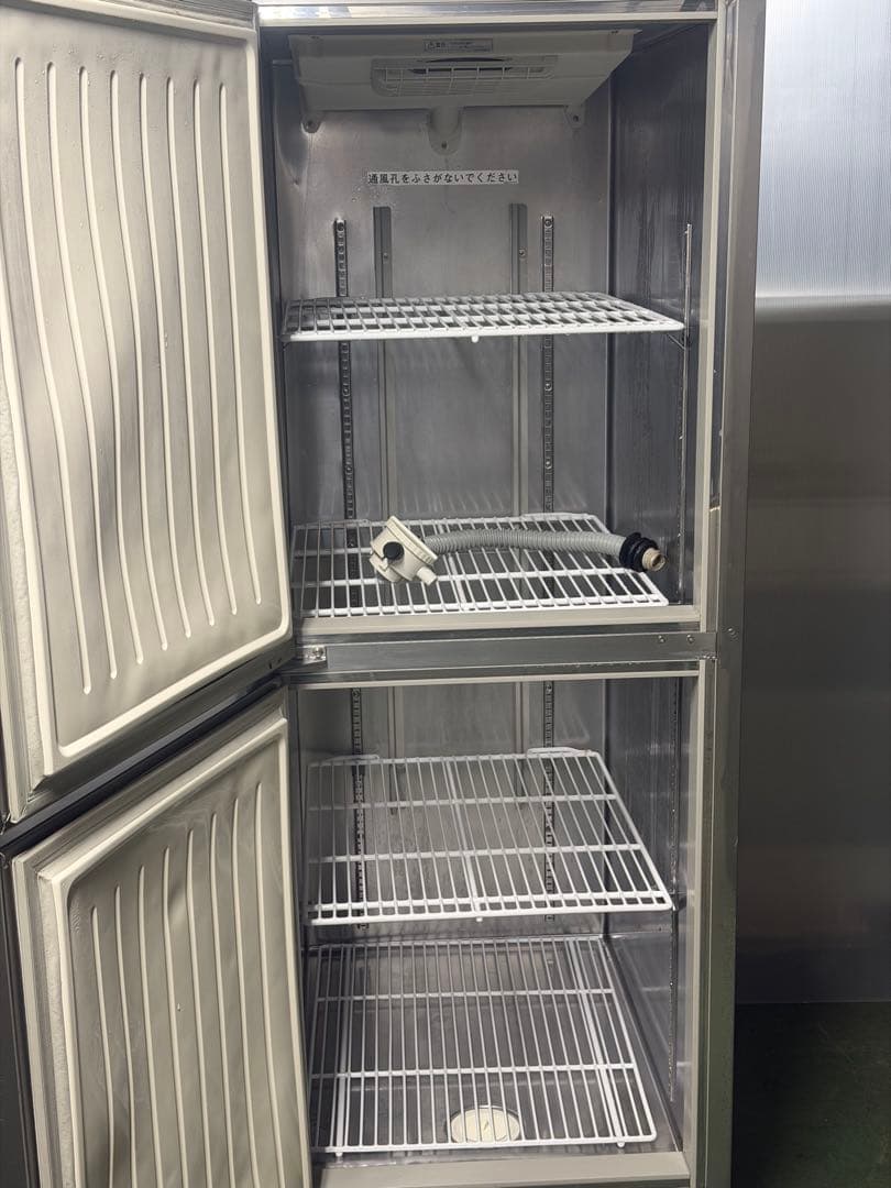 2020年 Panasonic縦型冷蔵庫 620x800x1940 ①