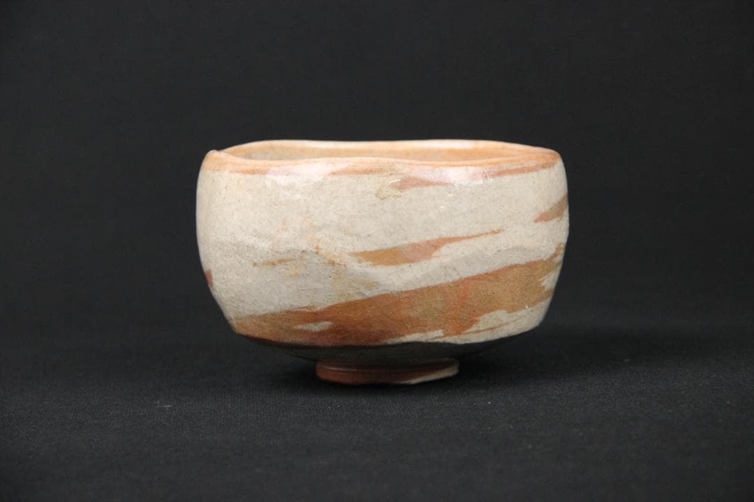 楽焼　粉引掛分け茶碗　楽印　　抹茶碗　茶道具 EN5-16