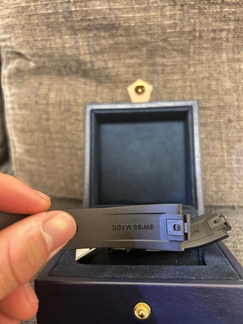 LOUIS VUITTON ブラックラバーベルト