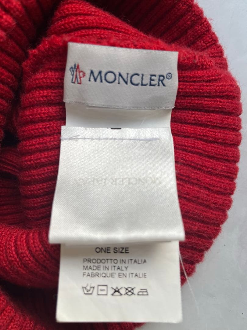 MONCLER モンクレール　レッド ニット帽 ONE SIZE 男女兼用