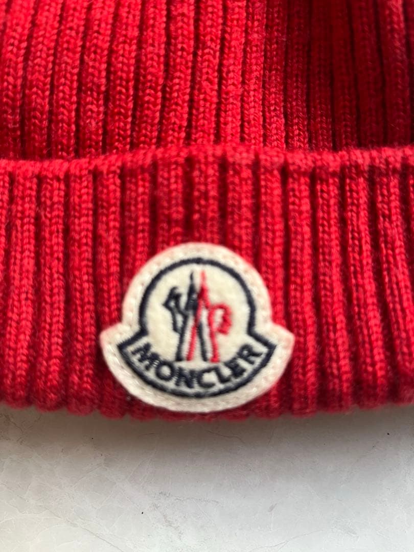 MONCLER モンクレール　レッド ニット帽 ONE SIZE 男女兼用