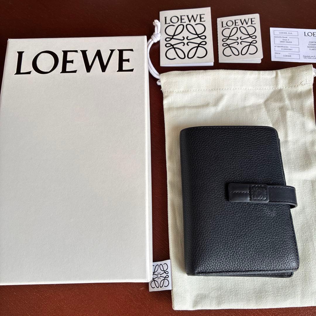 LOEWE ロエベ バーティカルウォレット ミディアム 二つ折り財布