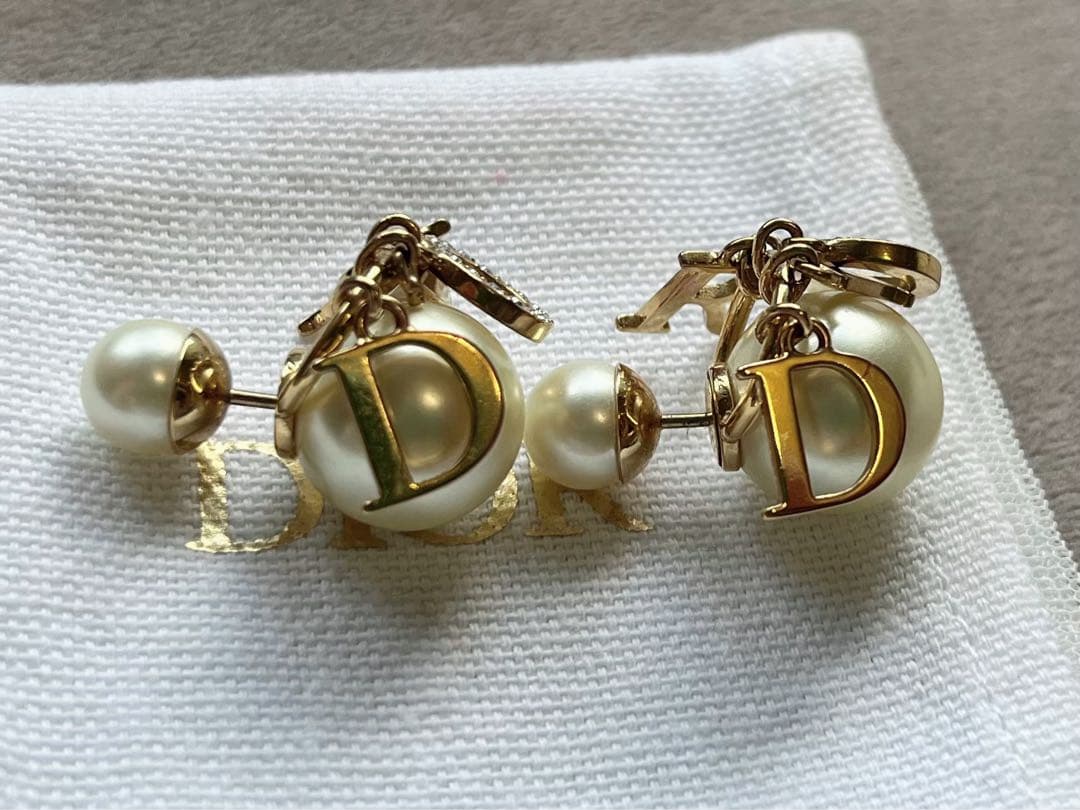 ※kiiinokoDior Tribales ピアス ロゴ パール