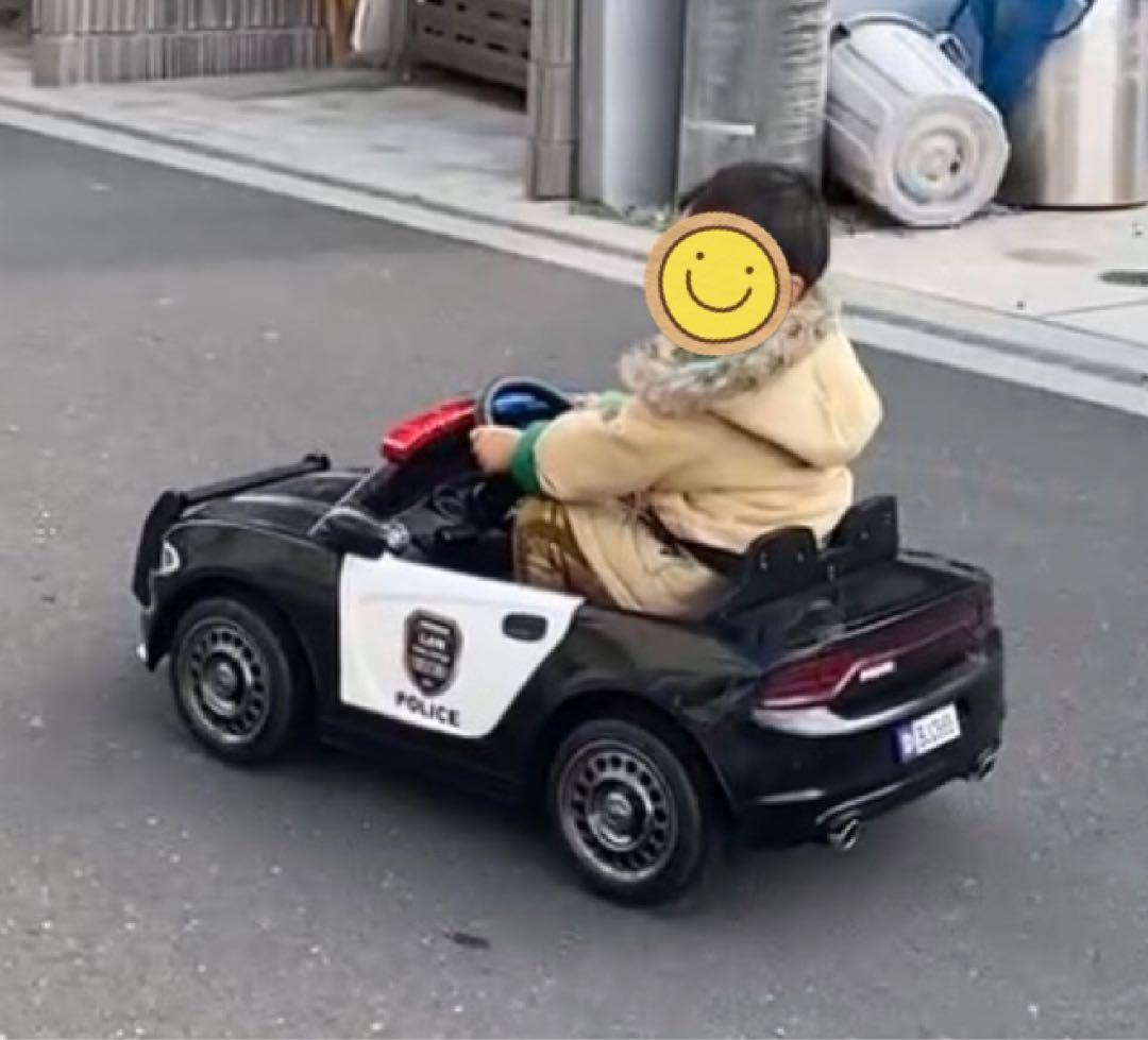 子供　乗用　パトカー　車　乗り物