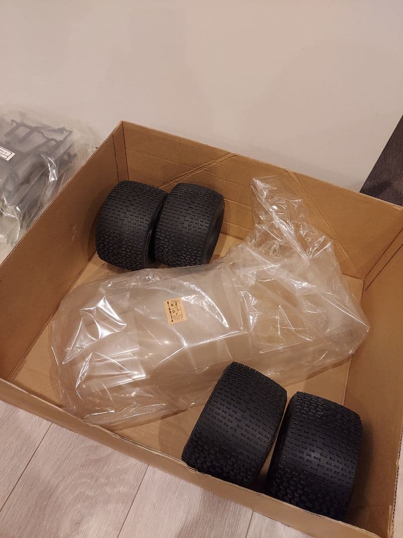 希少　新品未組立　hpi-racing SAVAGE SS 4.6 キット