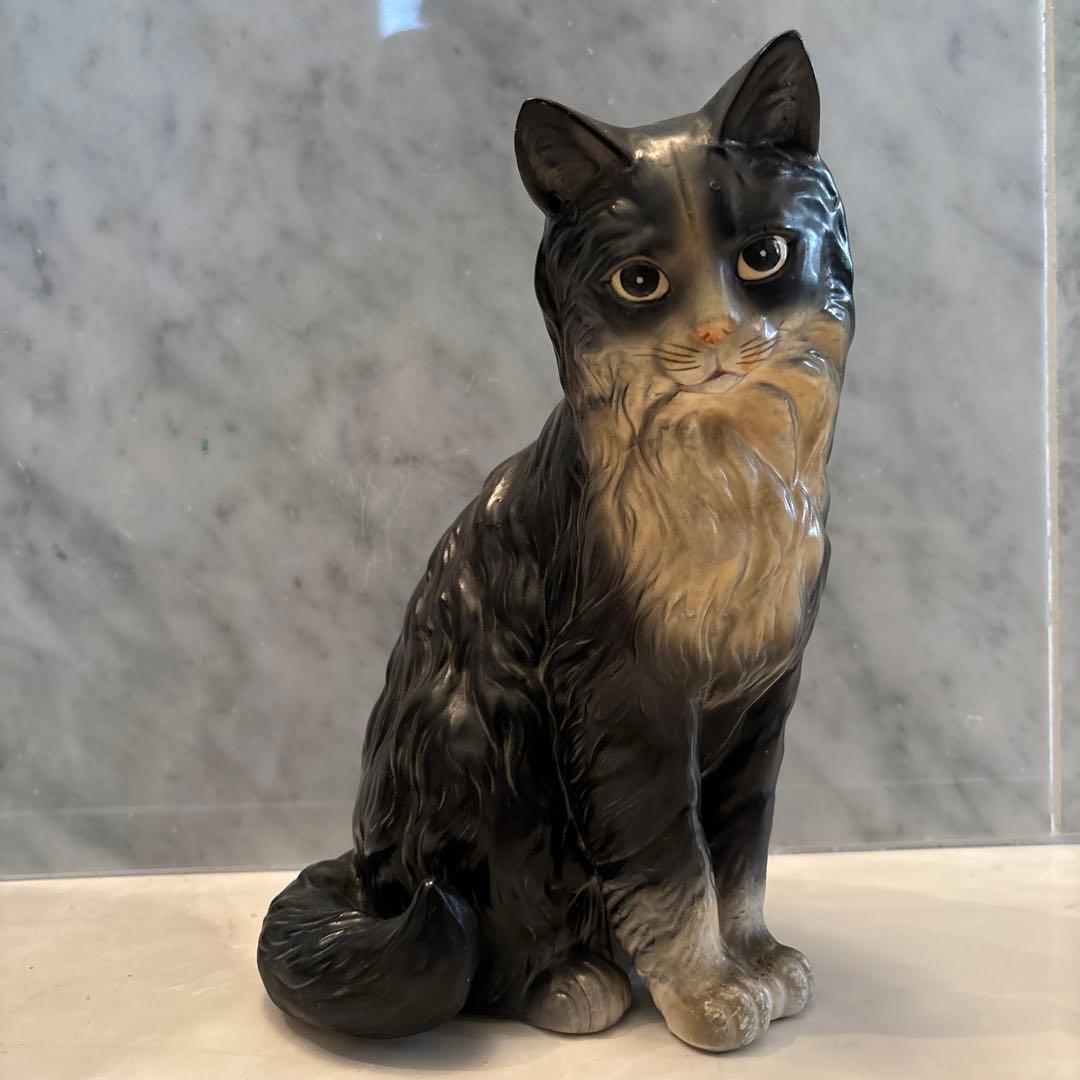 アメリカ70年代手描きの瞳が美しく、とても雰囲気がある猫ちゃんの陶器オブジェ