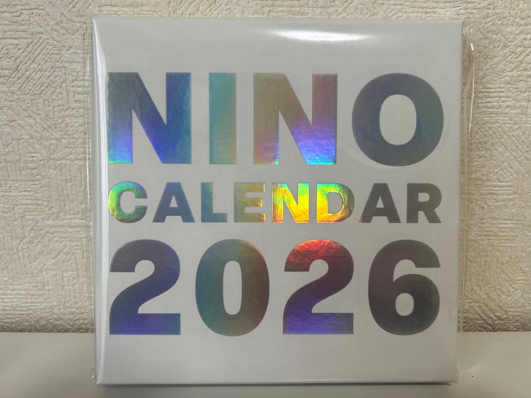 オフィスにの本店NINO MAGAZINE YEAR BOOK &カレンダー