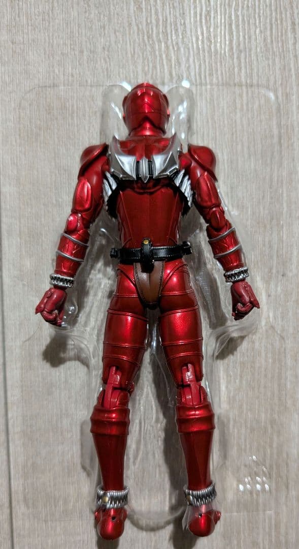 S.Hフィギュアーツ 真骨彫製法　仮面ライダー響鬼紅