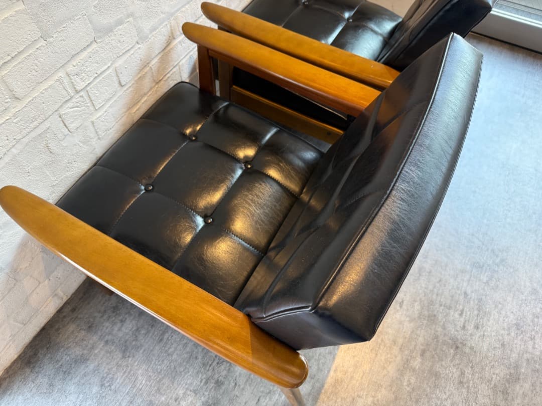 カリモク60 Kチェア 1シーター (ブラック)・2脚セット